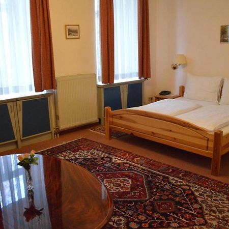 Hotel Pension Walzerstadt เวียนนา ภายนอก รูปภาพ