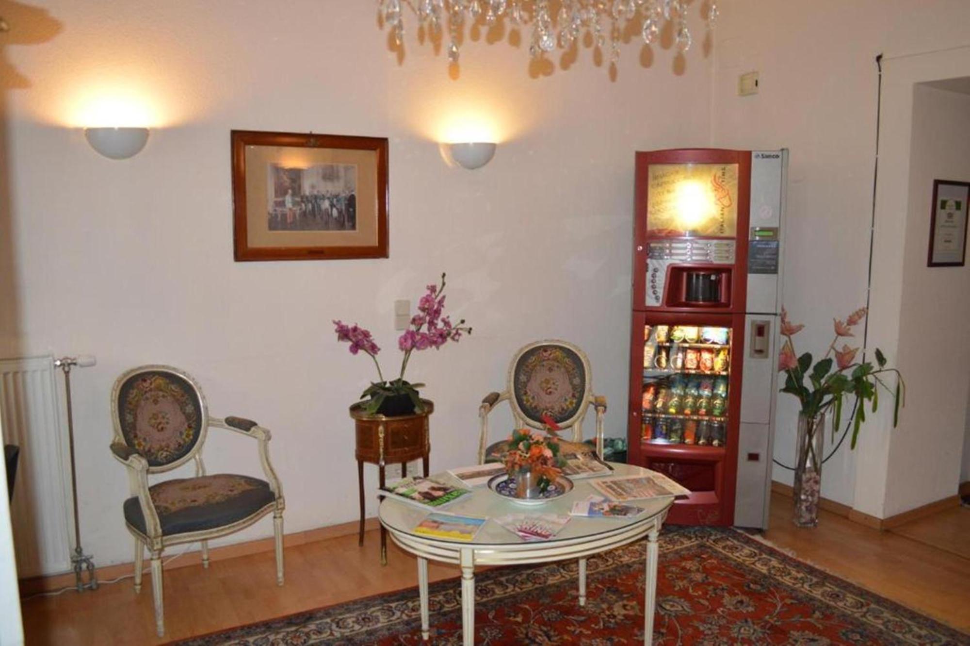 Hotel Pension Walzerstadt เวียนนา ภายนอก รูปภาพ